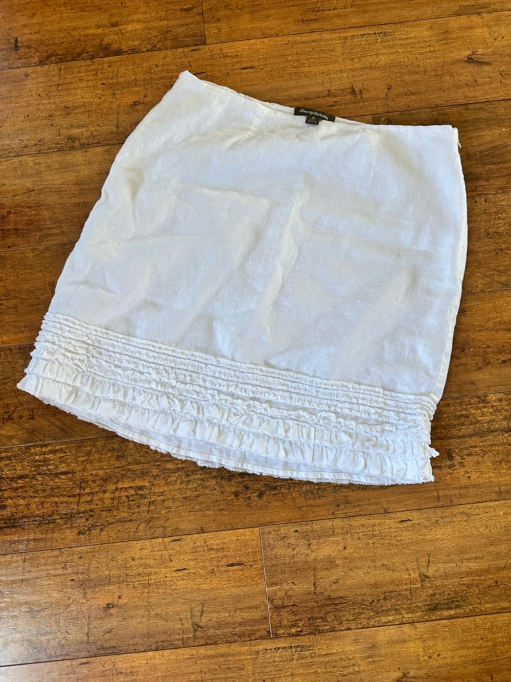 Tommy Bahama White Skirt with Ruffled Hem